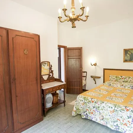 Il Prado - Goelba Lejlighed